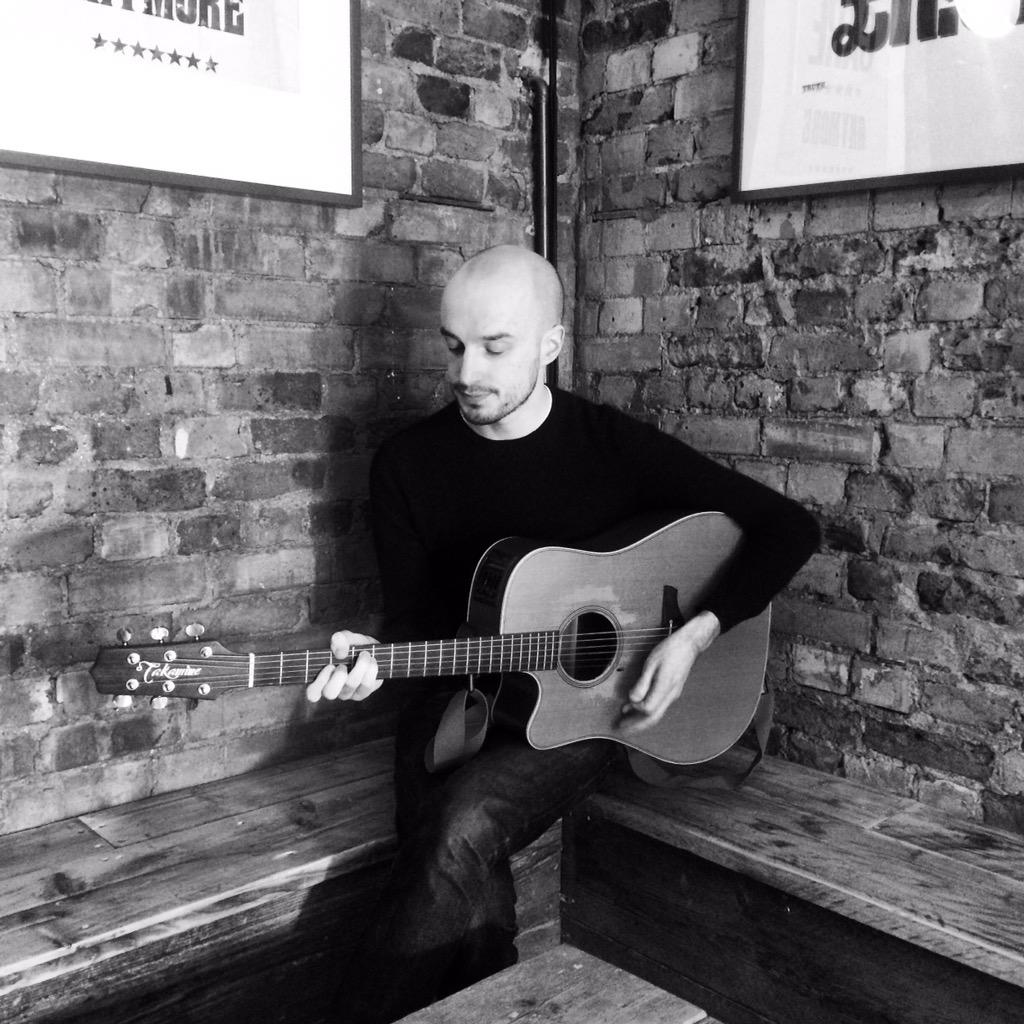 lioncoffeerec's tweet photo. #MarcOliver is about to start at #ClaptonUnplugged #Hackney #Clapton #LionCoffeeRecords http://t.co/JqmMj5sgX4