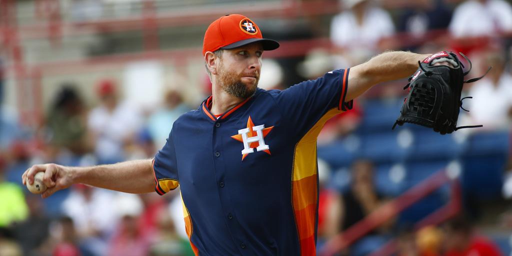 astros's tweet image. Listen live on @ktrhnews as the #Astros host the Yankees at 12:05 CT. atmlb.com/1a70Ftb #AstrosST