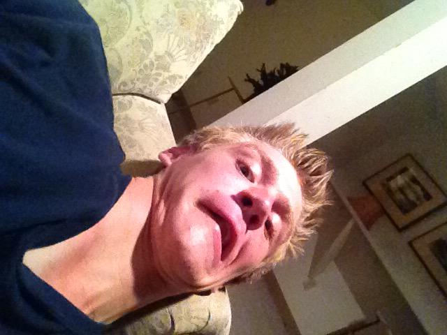 TomDaly28's tweet photo. Selfie Sunday http://t.co/Q5r3p2A66T
