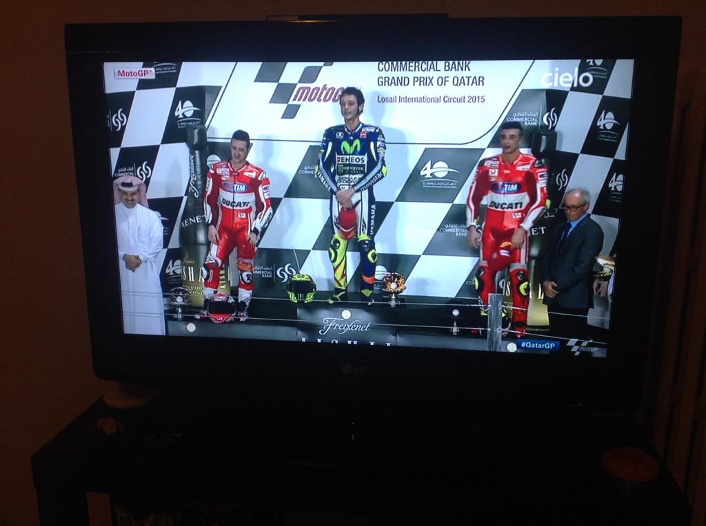 iTestone's tweet photo. #3ITALIANI sul podio della @MotoGP é storia del motociclismo! @SkySportMotoGP @CieloTV meravigliosooooooooooooooooooo http://t.co/Q2M4hxzrKa
