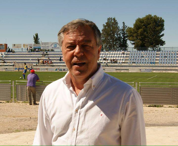 CFMOLINAJUVENIL's tweet photo. Cesar Ferrando estuvo presente esta mañana en el encuentro http://t.co/rgUIl4MD9l