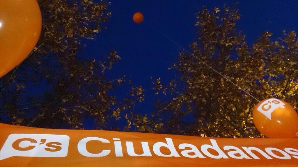 Cs_Albacete's tweet photo. En @CiudadanosCs ponemos nuestras cuentas a tu disposición #Transparencia | ¡Buenas noches! http://t.co/bdAclL4ZG9 http://t.co/bTNwfKAgh9