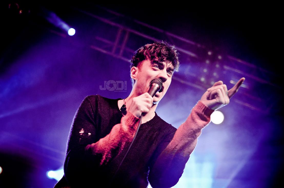 Jodiphotography's tweet photo. Couple more photos of @YoungGunsUK :) #youngguns #kerrangtour2015 http://t.co/hEdPJ7EcbV