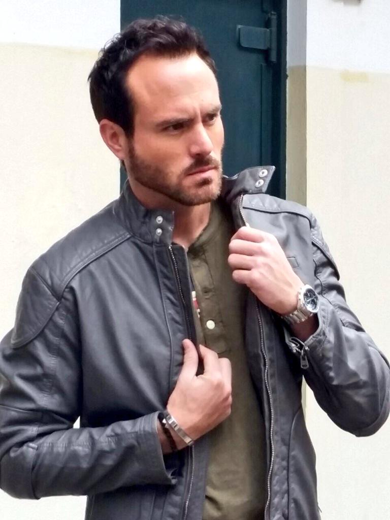 chasolorzano's tweet photo. Watches &amp; Jewelry for man #ckminute http://t.co/tHg6OH0w3t