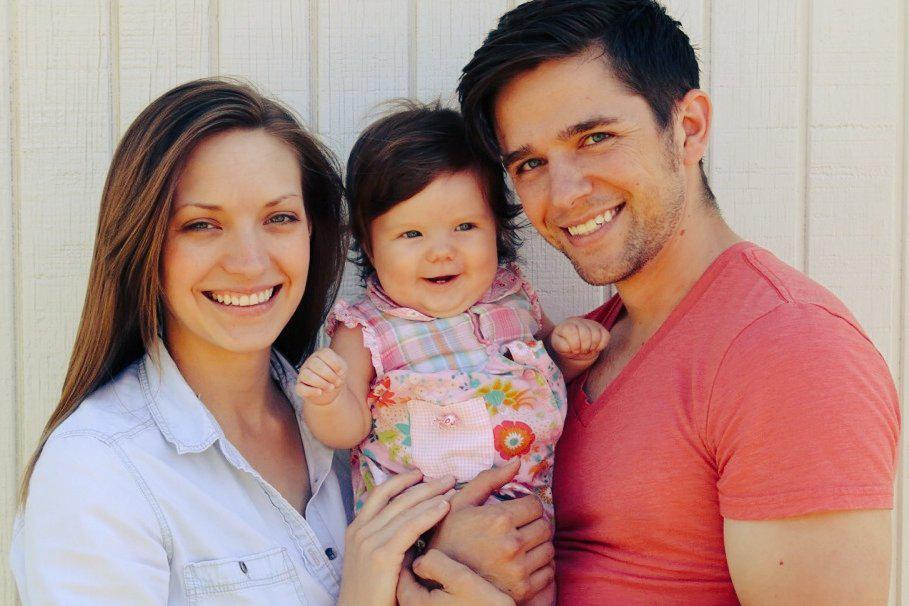 Vellykket Lånte Uluru Tim Urban on Twitter: "Family picture today! #bellajune#baby #selfie  http://t.co/cdvKTlnubO" / Twitter