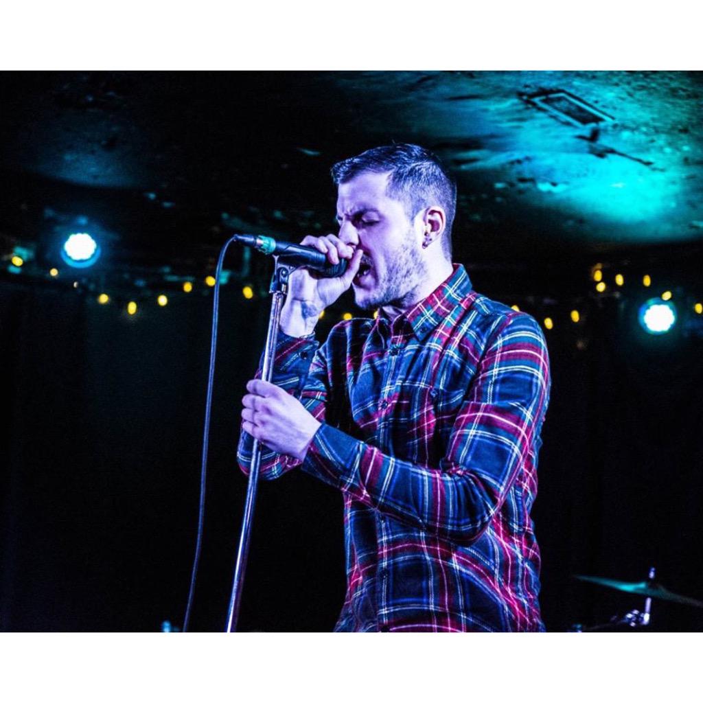 <a href="/vickievalelives/">Vickie Vale</a> instagram