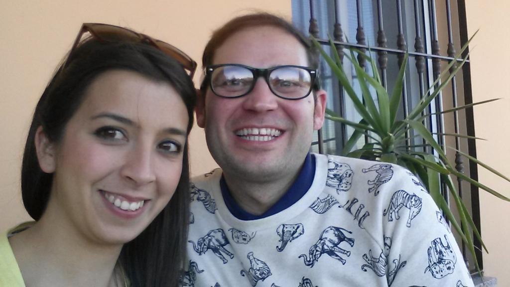 marianosanre83's tweet photo. Finde perfecto rodeado de buena gente @solesanchezleon @Cris_Horri http://t.co/5WCkvWwmuQ