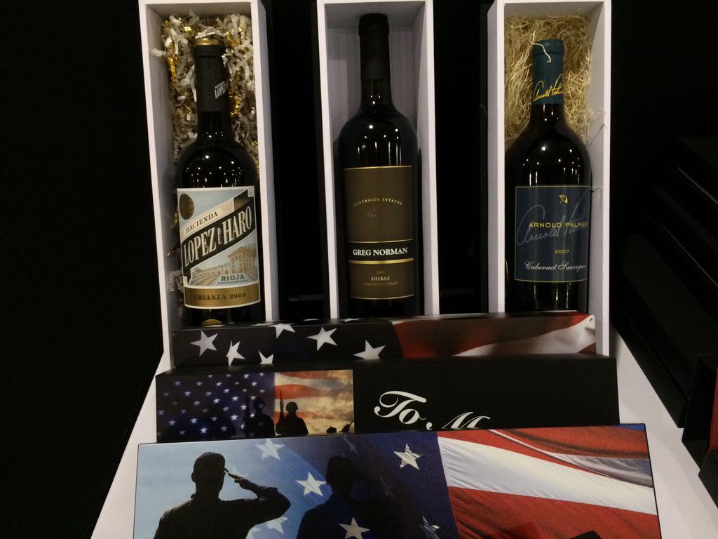 Premium_Color's tweet image. AC PPAI show - KeepSake Box USA was once again a hit! It is a kick to have folks so excited about your product...