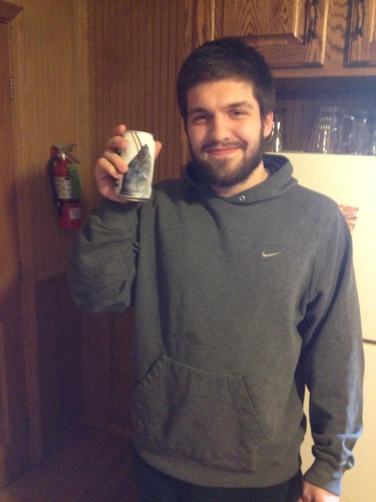 K_Hoy_22's tweet photo. @AnheuserBusch @andylathrop We have a winner! #WhiteCrappie http://t.co/0VYgM3vfWp