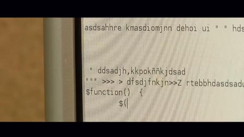 GuiFrontera's tweet image. The Spanish Ministry of Education made a TV spot to encourage programming degrees. This is in it. #CodingHard