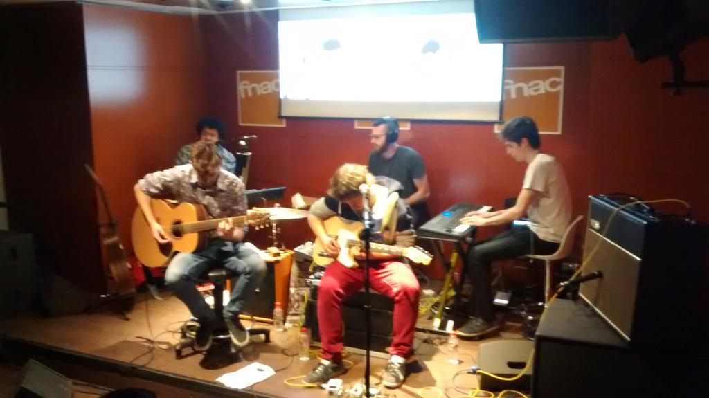 Fnac Valencia tweet media