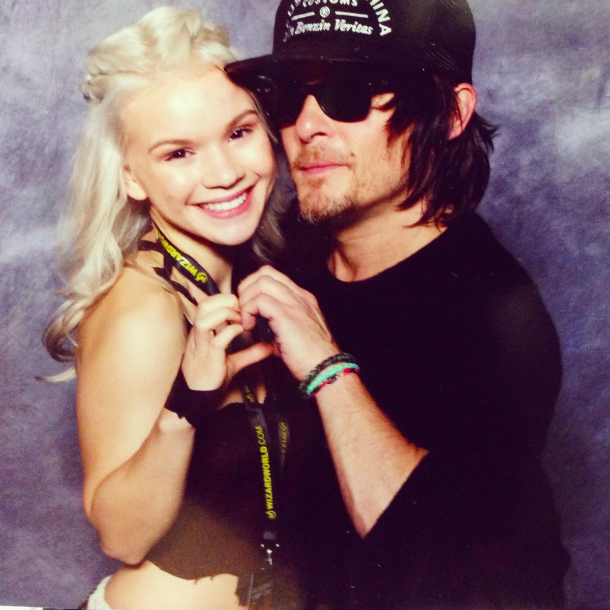 _macy_rose_'s tweet photo. HAPPY #THEWALKINGDEAD FINALE DAY! #HeCompletesMyHeart @WalkingDead_AMC @GunnerGale @wwwbigbaldhead #TWD #NormanReedus http://t.co/c6sacAfHfw