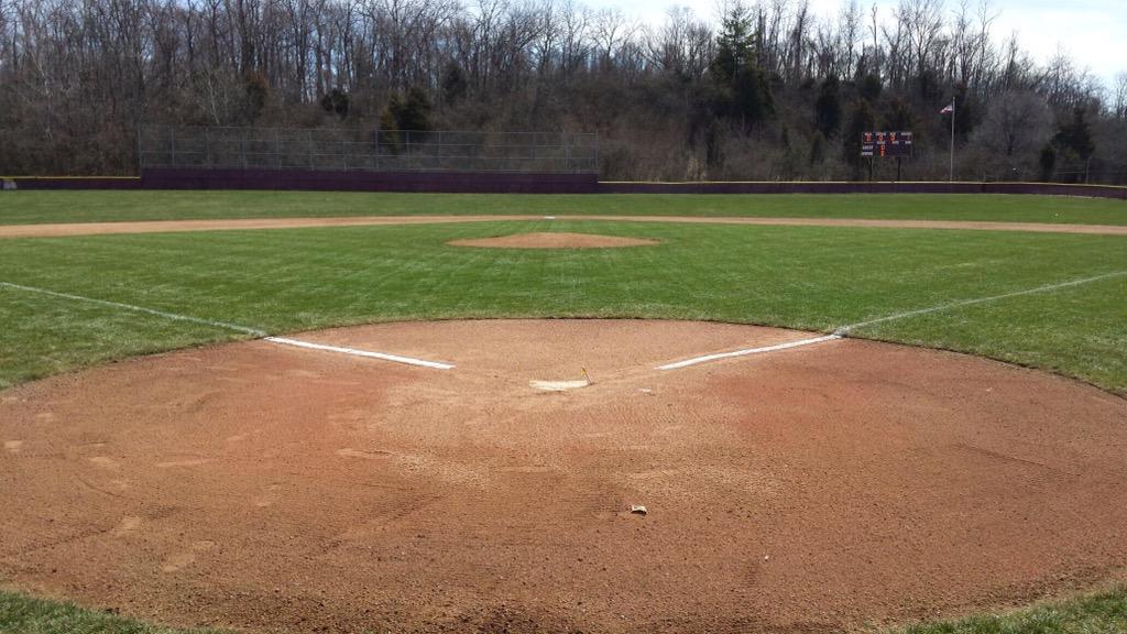 TurpinSpartans's tweet photo. Opening Day at the new yard. #TurpinBaseball set to open 2015 v. Beechwood; 1st pitch @ 2PM. #goTurpin http://t.co/lHNTTTRVMT