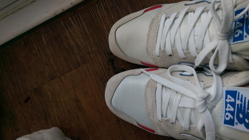 Lukearound1's tweet photo. Thanks for selling me discoloured shoes size. Really good customer service. http://t.co/NgYCC9Djtt