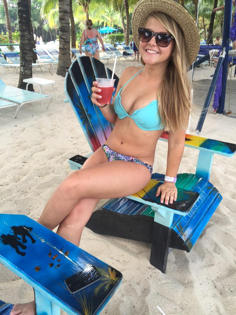 lexie_defazioo's tweet image. cruise 🚢🍹❤️#springbreak15&apos;