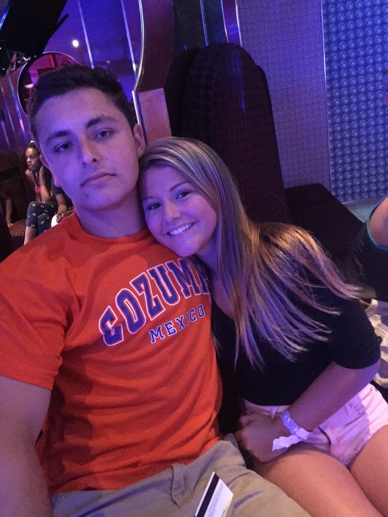 lexie_defazioo's tweet image. cruise 🚢🍹❤️#springbreak15&apos;