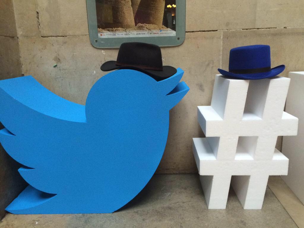 palaisdecouvert's tweet photo. Alone faster but together further! Thanks to all our audiences and other museums! #poseMW http://t.co/T8dtq1TLzz
