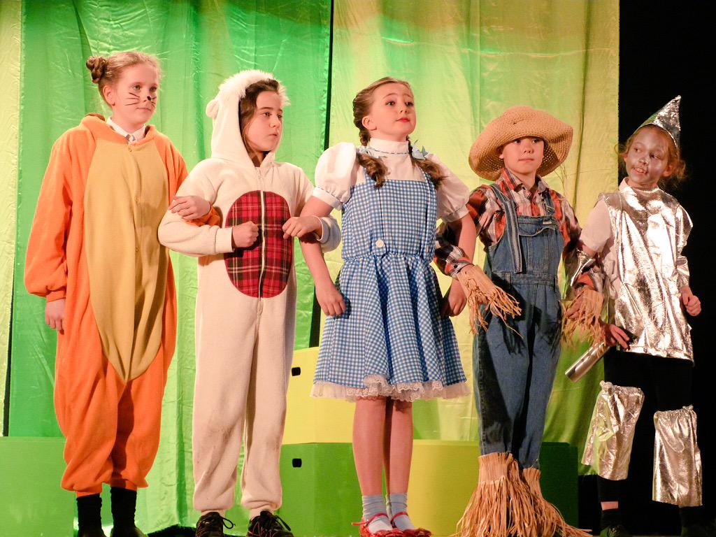CatrionaGee's tweet photo. So thrilled to have played Dorothy in the wizard of oz last night 😀💥👠 http://t.co/hJoXkiZofh