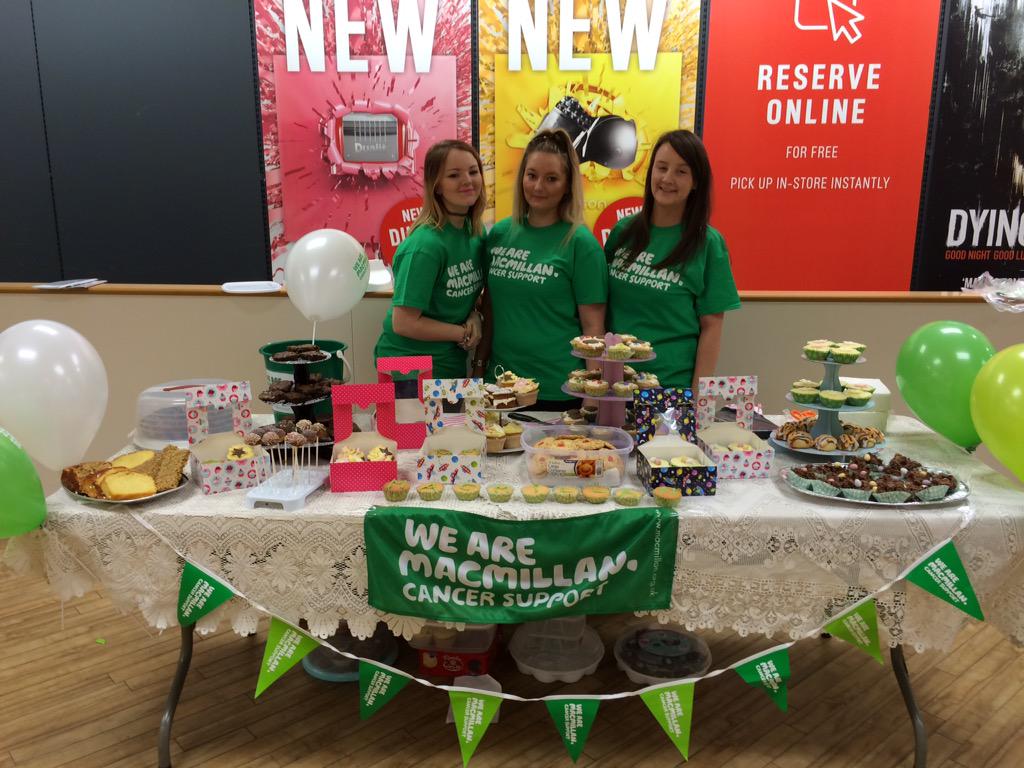 EmilyyBing's tweet photo. Raised £250 for @macmillancancer yesterday with our bake sale 😃💚 @Argos_Online  #macmillan #argos http://t.co/1WsNArPv2F