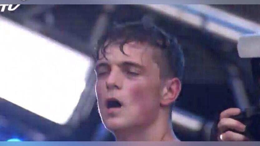 cursedcrypto21's tweet photo. Me during those 35 mins of Prydz stream #ULTRALIVE2015 http://t.co/XvsN7YYbhD