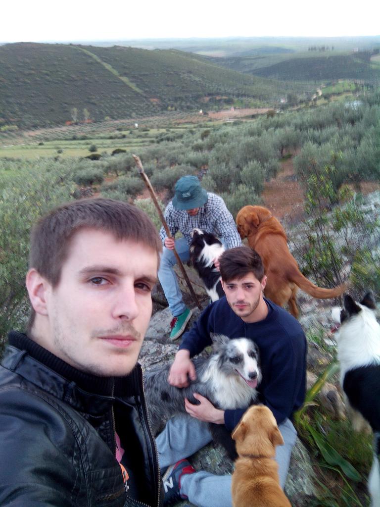 andresmunoz21's tweet photo. Campeando @Roces528  @jonixiquillo http://t.co/Jh7YCveeg7