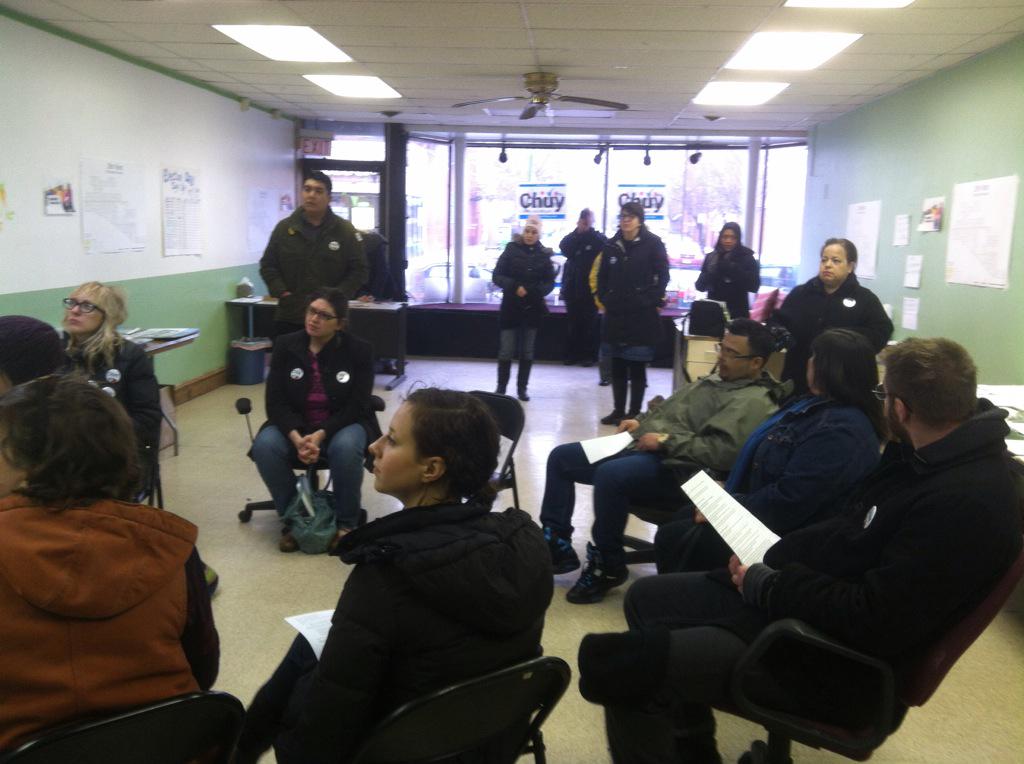 GIAChicago's tweet photo. Fired up and ready to door knock for #Chuy2015 in Humboldt Park! The rain won't stop us! #TakeBackChi #DumpRahm http://t.co/DPqYU4Ktwo