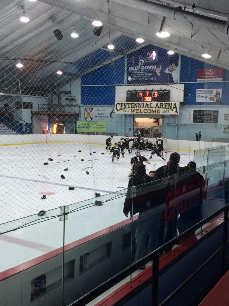 HalifaxHawksAAA's tweet photo. Congratulations to TASA...2014-2015 PeeWee AAA CHAMPS!!!! http://t.co/wwuiZRGNge