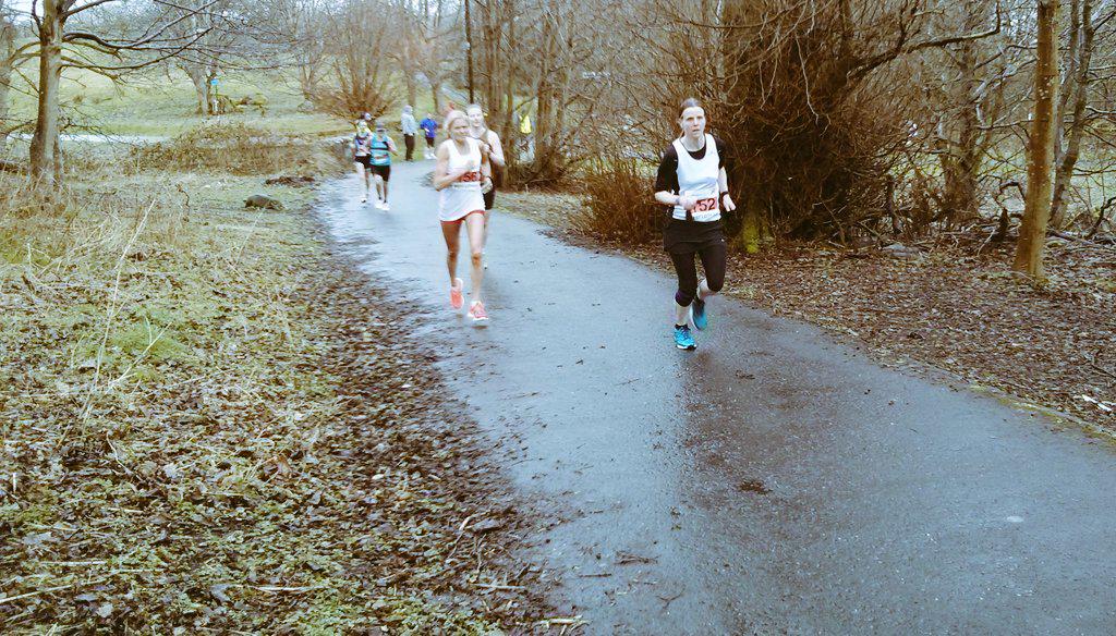 CorstorphineAAC's tweet photo. 6 teams in action today at #SALRelays. Not quite sharp enough for a medal. Some great runs out there tho! #bluemedal http://t.co/J9lWEUBwpo