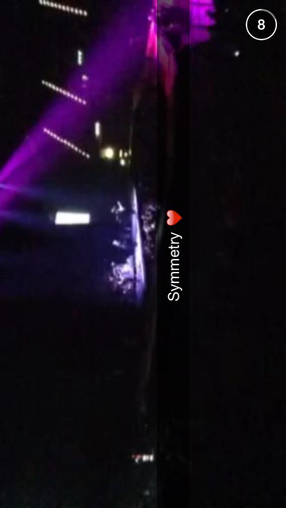 chardyyyyy's tweet photo. @SymmetrytheBand YOU GUYS WERE AWESOME TONIGHT!!! Me and @MusicalGleekR5 are now superfans!! http://t.co/q5sRaeA1pr