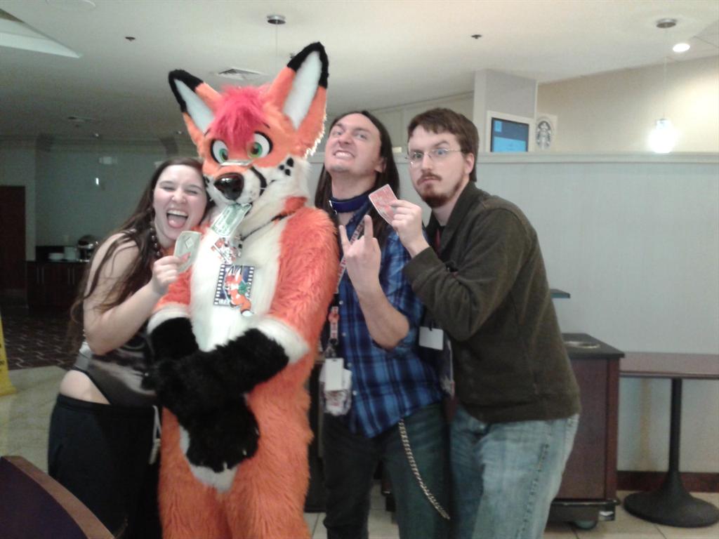 ClumzyLion's tweet photo. Very canadian. @SnapbackOtter @SpazzFox @Larkstarr http://t.co/ZGQKWxKMvp