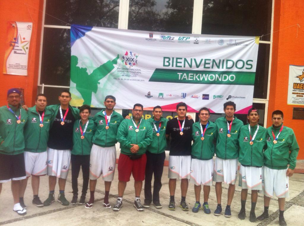 UTDURANGO's tweet photo. Seleccion de #Basquetbolvaronil gana 3er lugar en el #XIXENDCUT felicidades! #SomosUTD #SomosBUFFALOS http://t.co/l8ZdgtT0G2