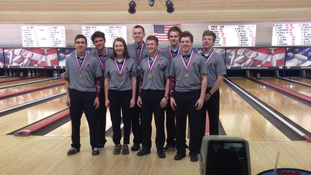 LSNbowling's tweet photo. 1st place at zone!!!! Heading to state😄 http://t.co/4JiTwZJC6k