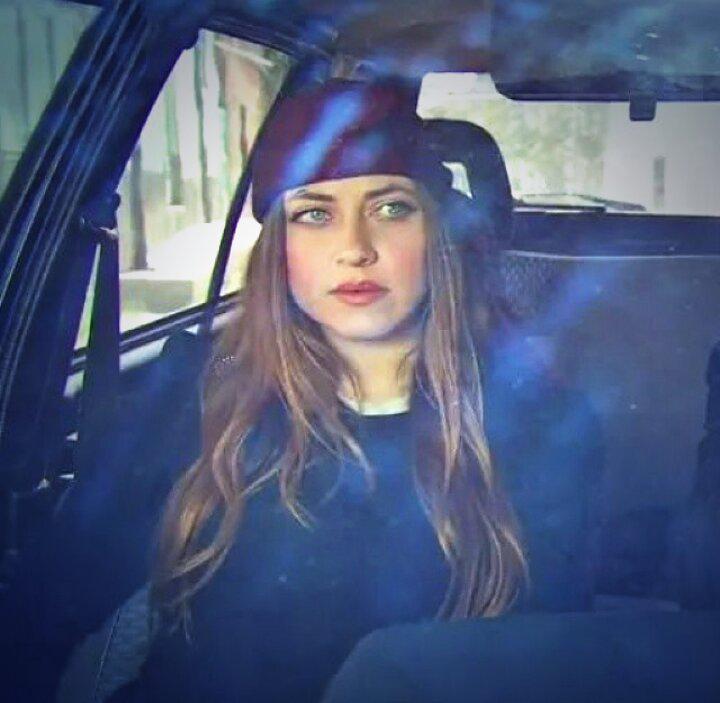 remzelik5's tweet photo. Aşkk 💗 #NazasızBölümlereHayır @buyukOyuncu http://t.co/Nlv0tgX7C4