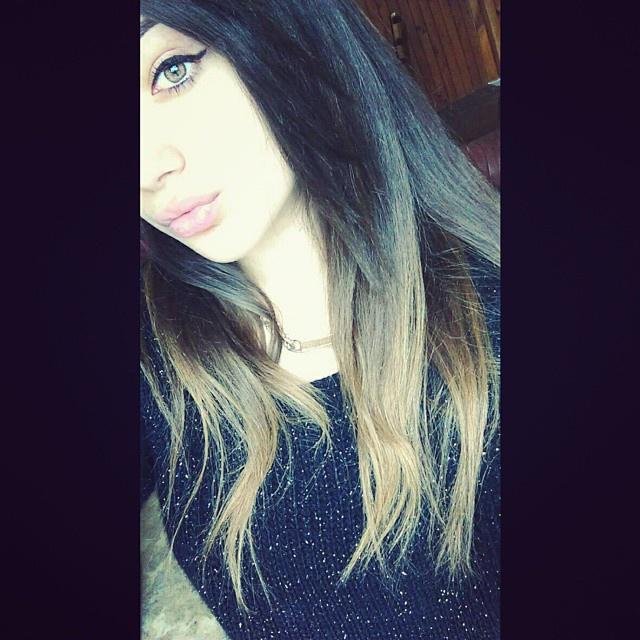 FrbssLou's tweet photo. Je suis en couple avec la bouffe seul la date de péremption peut nous sépares ✋ http://t.co/tsHIsyWXhR