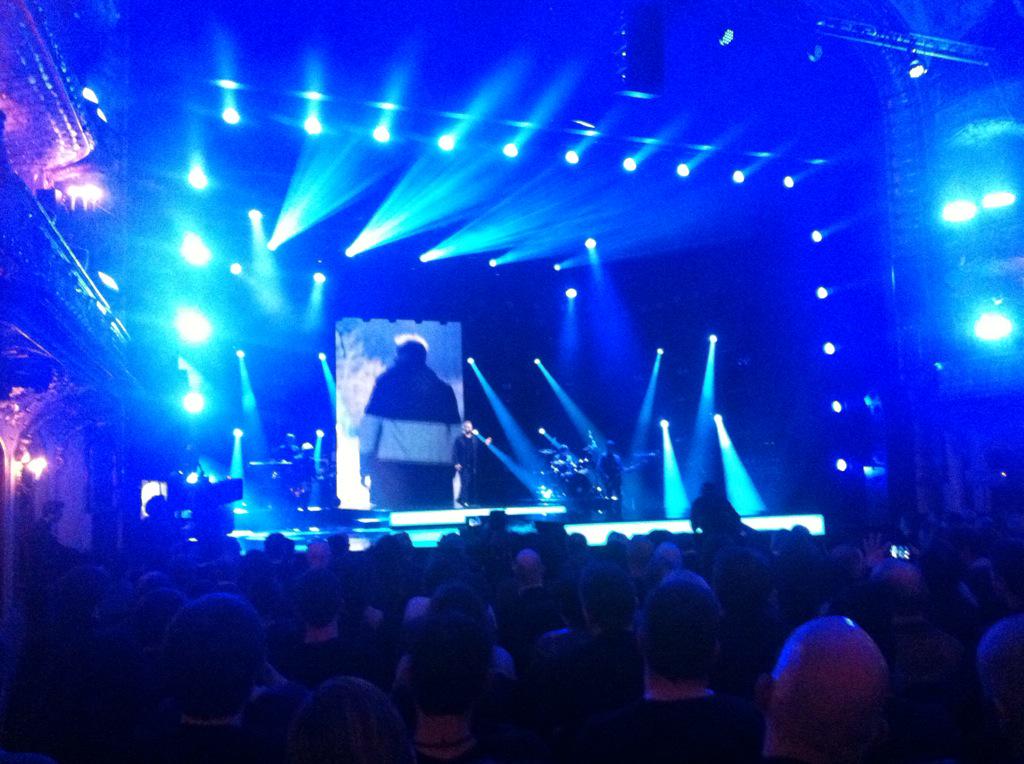 TweetsInFear's tweet image. #Herbert live bei der #amadeus Verleihung