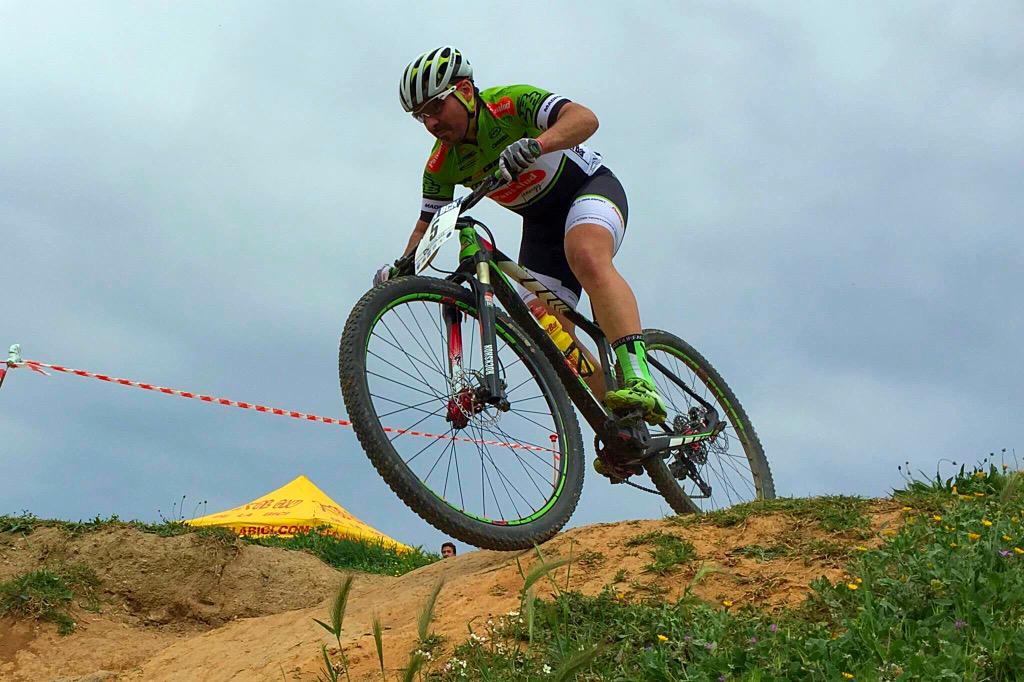 bikegarraf's tweet photo. Gran carrera de @mikikarpas en el Open BCN @Pansalud_Energy @megamobicycles @PowerBarSpain @Northwave_Spain @MADFORM http://t.co/FwlK8mTSwj