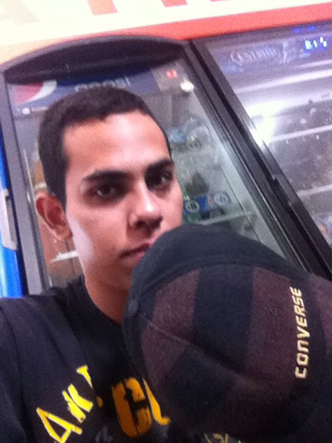 87Lds's tweet photo. O esta bueno este man http://t.co/o0hyGyX3GO