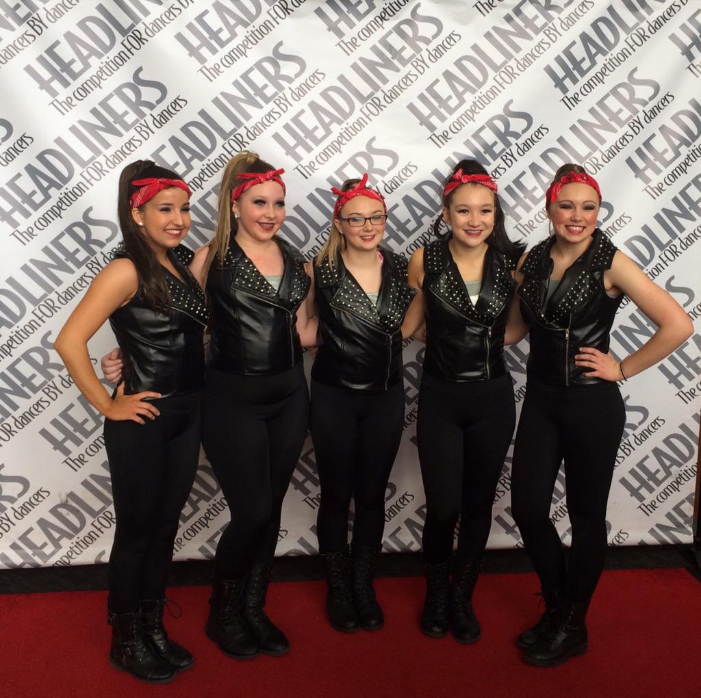 shanaolivero's tweet photo. ended the day on the red carpet with a Gold for both Yoncé and Kill the Lights! so happy and proud❤️👯 @AdagioSOPA http://t.co/DzvP91y1XR