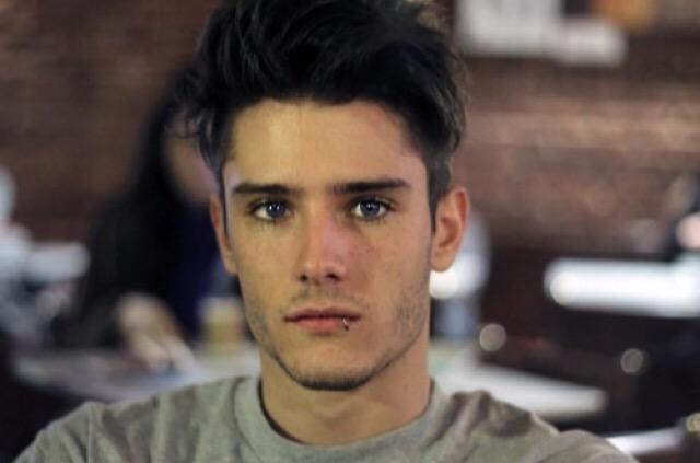 BEAUTlFULPPL's tweet photo. Diego Barrueco http://t.co/8ugdrvZI0i