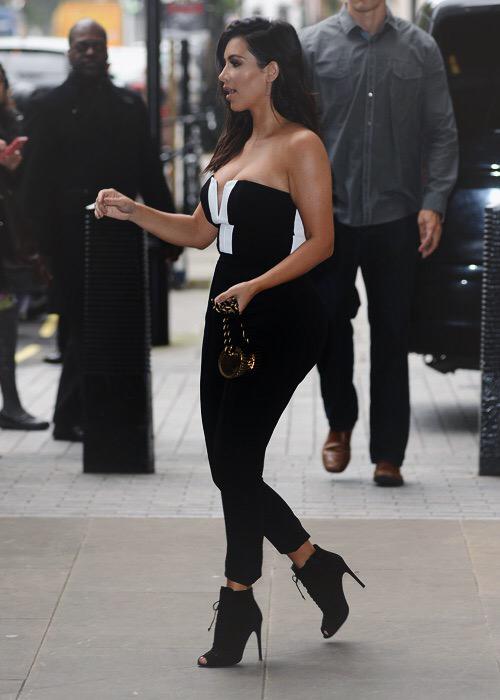 BEAUTlFULPPL's tweet photo. Kim Kardashian http://t.co/TnvB1kFQsS