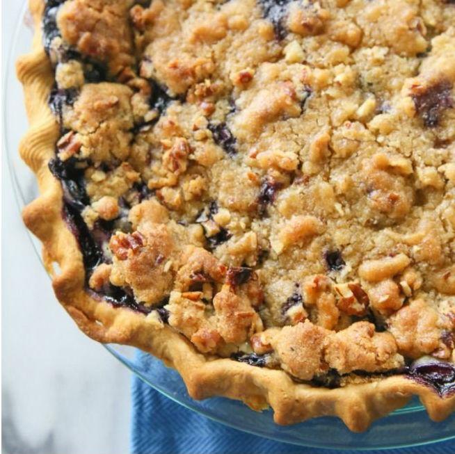 BabyDreamsGame's tweet photo. Sunday dinner may be over but that doesn't mean it time to stop eating.... #SugarRushSunday #Dessert http://t.co/31piO4uAkf