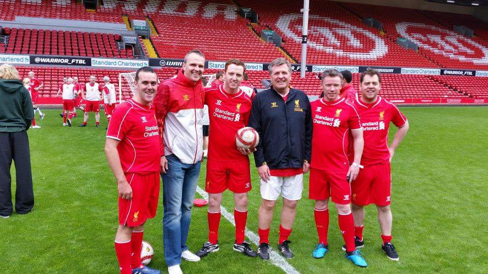 BrendanKennyyy's tweet photo. Slightly bigger crowd, we'll give them that #LFC #JoinTheGreats http://t.co/jCa4Hj39I4