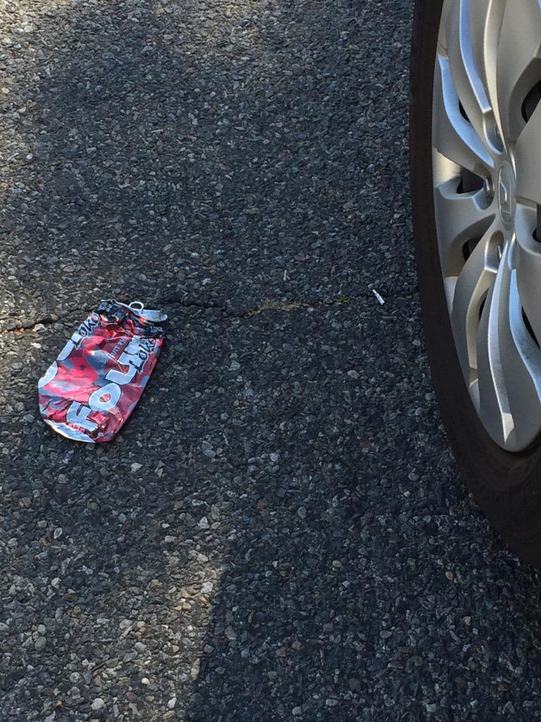 colleenbusby's tweet photo. Found this outside my car at church #lokoforjesus #praise #bless #turntonjesus http://t.co/XxgE2mlJ46