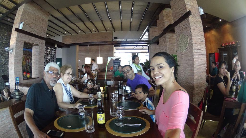 cocofade's tweet photo. #Quirachu #Icaque y #Chés nos acompañan en el onomástico de mi madre. Restaurant #yagrumo en posada @AltosDeVeracruz http://t.co/Cjb016fk0U