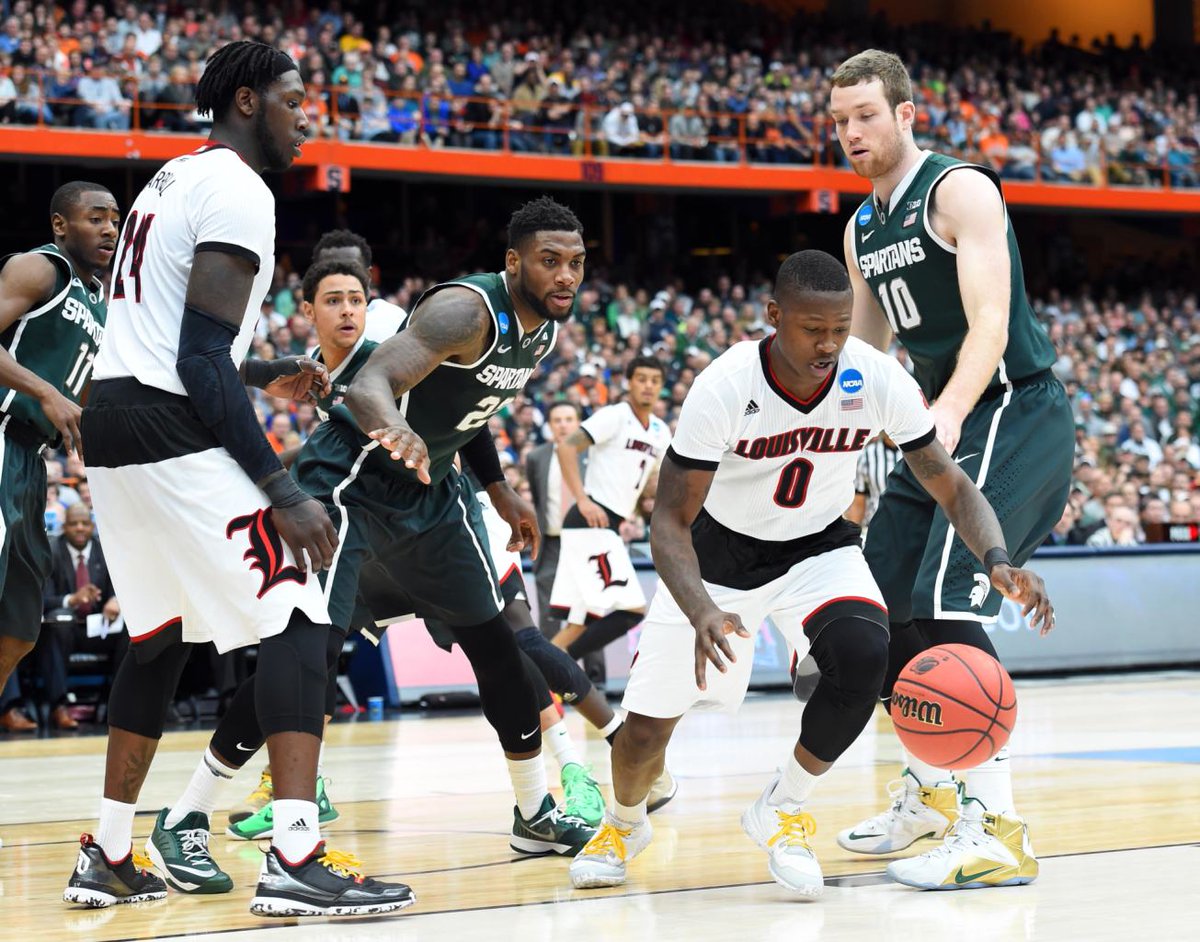 negroloinci's tweet image. nicekicks - nicekicks: Matt Costello (MattCostello10) // MSU_Basketball 
nikebasketball LeBron 12 PE
#CollegeKicks…