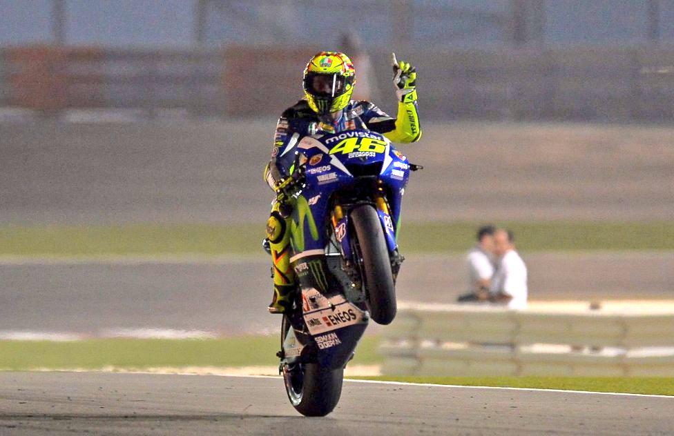 simonabati9's tweet photo. Edition 2015 by @ValeYellow46
"La moto estaba fantรกstica y paso a paso he ido llegando"
#Bravissimo #TripleteItaliano http://t.co/MBaUmQuFVX