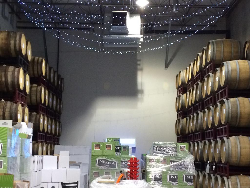 NebraskaFoodie's tweet photo. Thanks to @nebraskabrewing for hosting me today &amp; sharing your story for the #NebraskaBrews book. #nefoodie http://t.co/lPv0ZYMyh0