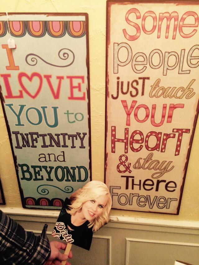 Morticia_Vibes's tweet photo. We knew the place was a right pick after we saw signs that made us think of you! #FlatJenny   ❤️ http://t.co/mhk3FwQhE6