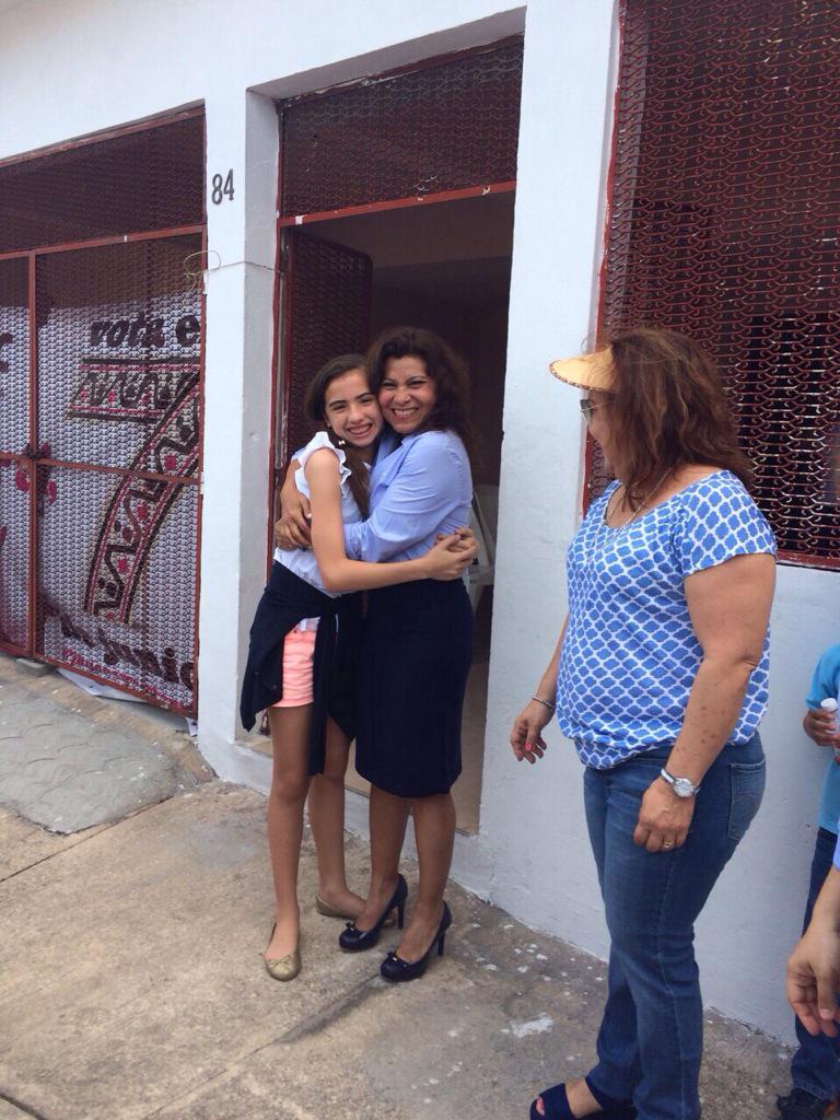 janini_casanova's tweet photo. Durante mi registro como Candidata a Diputada Local, por el X Distrito, la juventud carmelita estuvo presente. http://t.co/5PxqzVHG2E