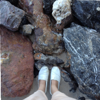 SLim_Lime's tweet photo. Closeup rockpool FPperspective. Depth of parallax=awesome.Wish I had #GoogleCardboard #seeneVR http://t.co/ILa41hmgut http://t.co/QDT7RRm3mZ